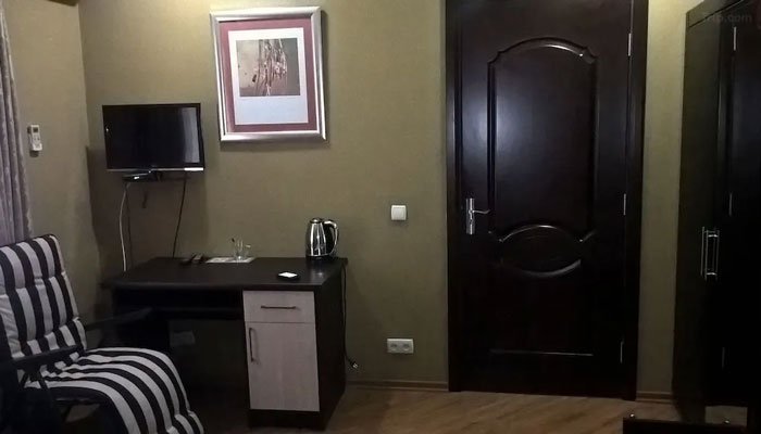 هتل ایساکا تفلیس